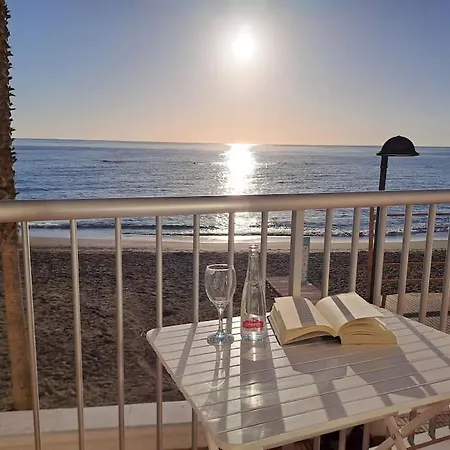 Apartment Frente Al Mar Y A Pie De Playa