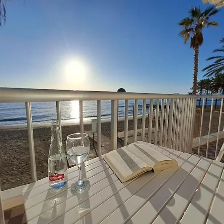 Apartment Frente Al Mar Y A Pie De Playa