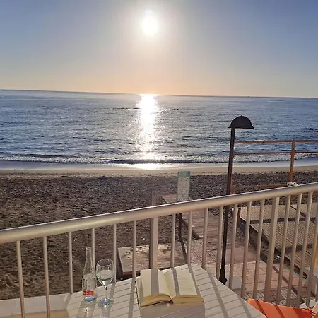 Apartment Frente Al Mar Y A Pie De Playa
