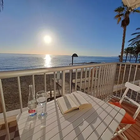 Apartment Frente Al Mar Y A Pie De Playa Torrenueva (Andalusia)