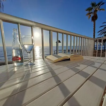 Apartment Frente Al Mar Y A Pie De Playa Torrenueva (Andalusia)