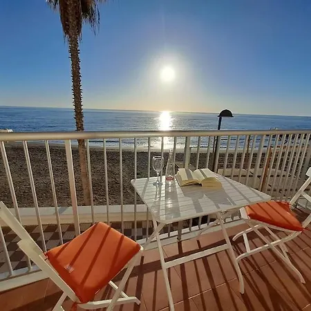 Apartment Frente Al Mar Y A Pie De Playa